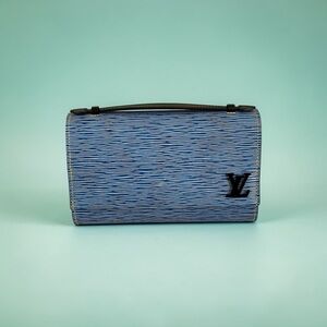 Louis Vuitton Blue Epi Leather Clery Bag
